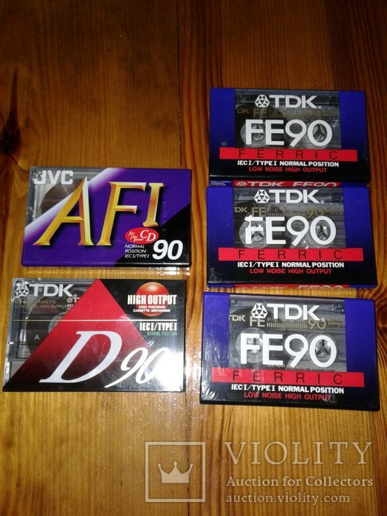 TDK 4шт и 1JVC кассеты новые в упаковке, фото №2