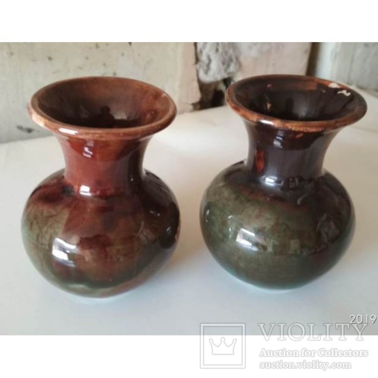 Две темные вазочки, керамика