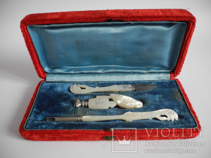 Письменный прибор в бархатной коробке ( Резной перламутр , серебро ) Европа 19 -й век, фото №2