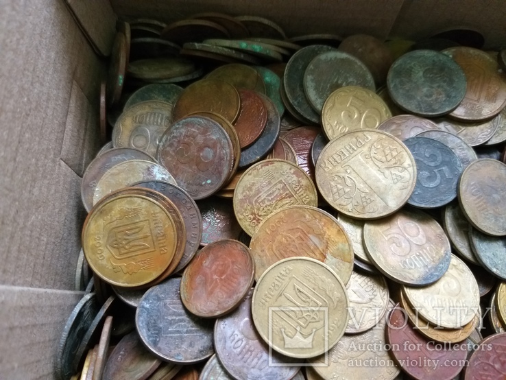 Много монет Украины копилка(потемневшие) 7,5+кг,только 25 50 и гривна, фото №6