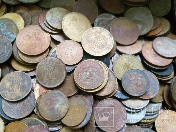 Много монет Украины копилка(потемневшие) 7,5+кг,только 25 50 и гривна, фото №7