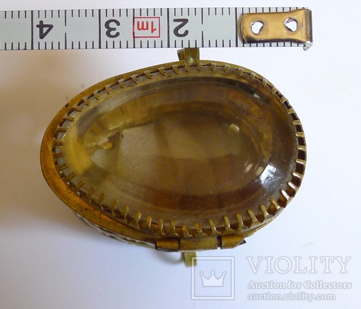 Старинная миниатюрная латунная шкатулка для ювелирки со стеклянной крышкой., фото №6