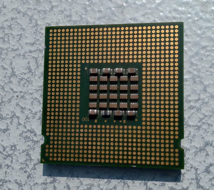 Процессоры  Intel 1 и 2 ядра, 2,66 и 3,00
