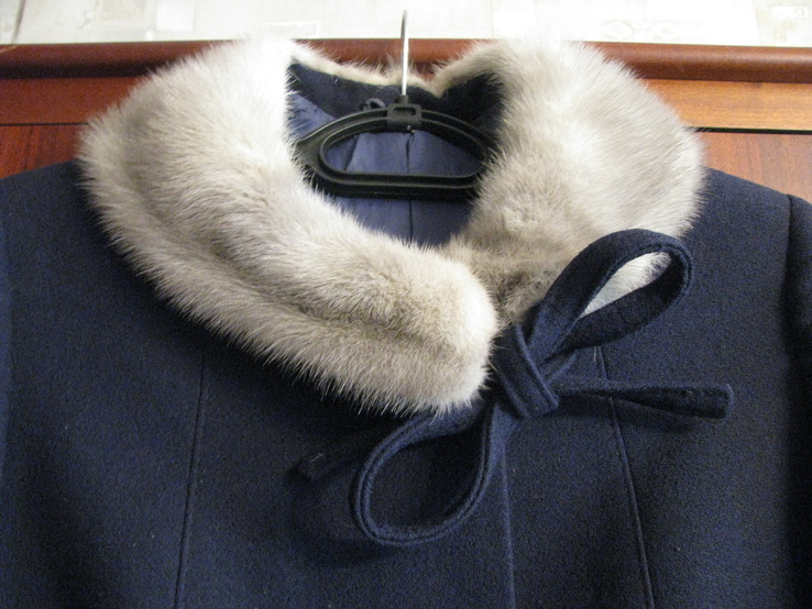 Пальто зимнее - дамское - размер 50., фото №2
