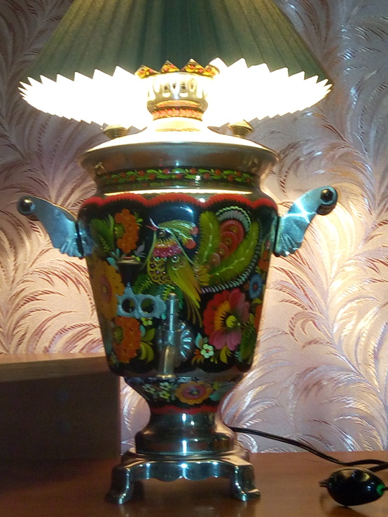 Лампа самовар. Самовар Irit ir-1802. Светильник из самовара. Самовар лампа. Настольная лампа из самовара.