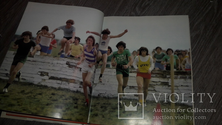 Спорт в нашей жизни. Развитие физической культуры и спорта фотоальбом 1979г., фото №4