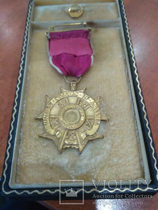 Орден «Легио́н почёта» (англ. Legion of Merit). В родной коробке., фото №3