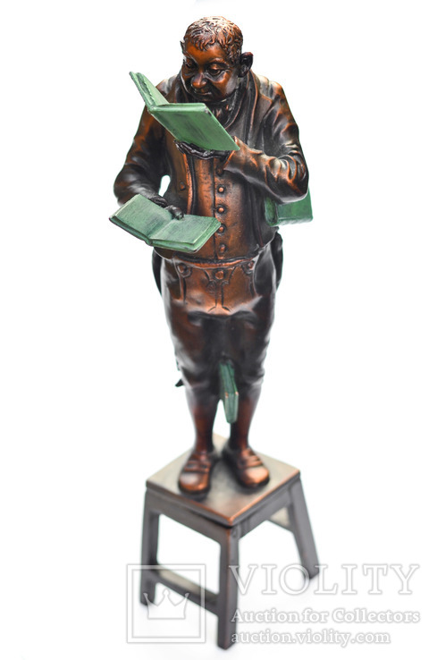Медная литая статуэтка «Книжник», высота 27,5 см, Австрия или Германия