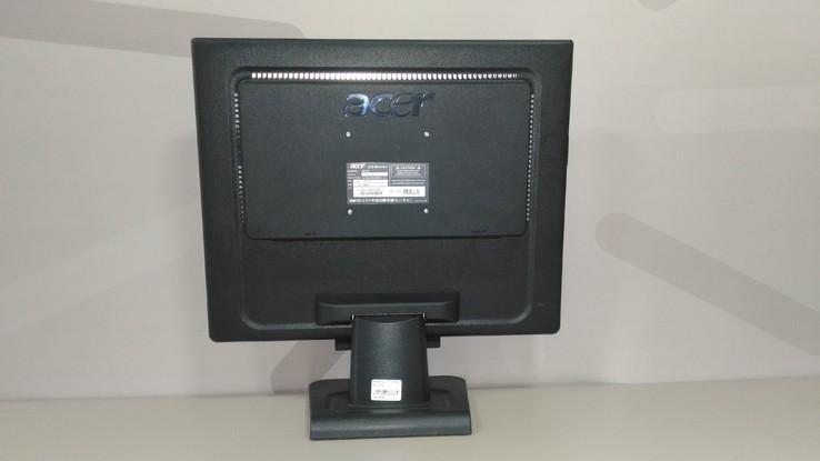 Монитор 17" Acer AL1716s  В комплекте кабеля питания и VGA., фото №9
