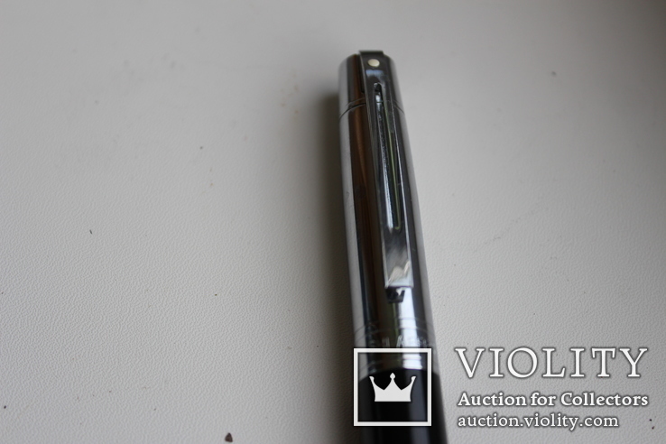 Перьевая ручка Sheaffer 300, Glossy Black featuring GT (Перо M), фото №4