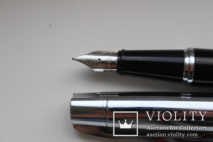 Перьевая ручка Sheaffer 300, Glossy Black featuring GT (Перо M), фото №6