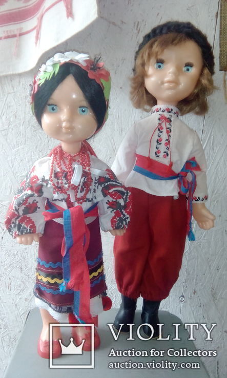 Дві ляльки в українських костюмах, фото №2