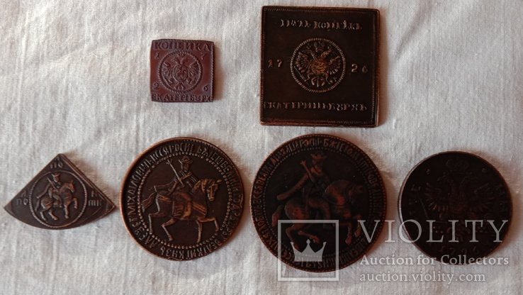 Набор редких монет полуполтина и тд, 1 и 5 копеек платы 1726 г. Копии., фото №2