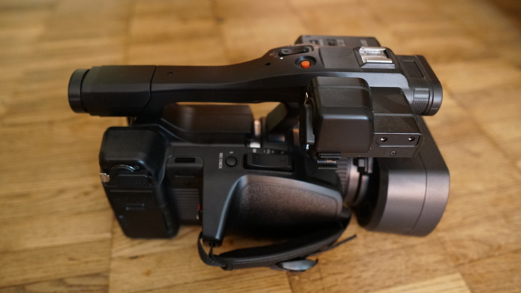 Видеокамера Panasonic AG-AC30, фото №2