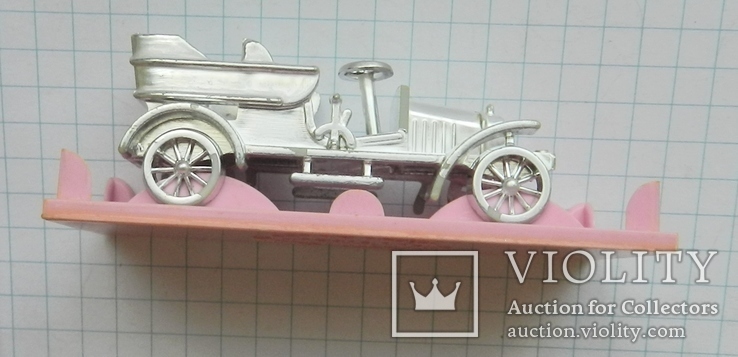 Модель автомобиля 1908-1911гг на подставке, фото №3