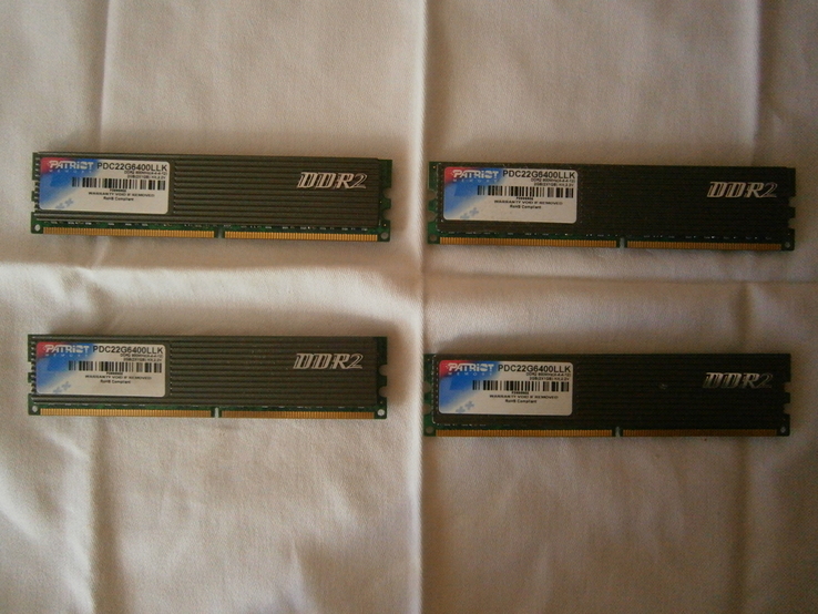 DDR2-800 PC2-6400 4 планки по 1 GB