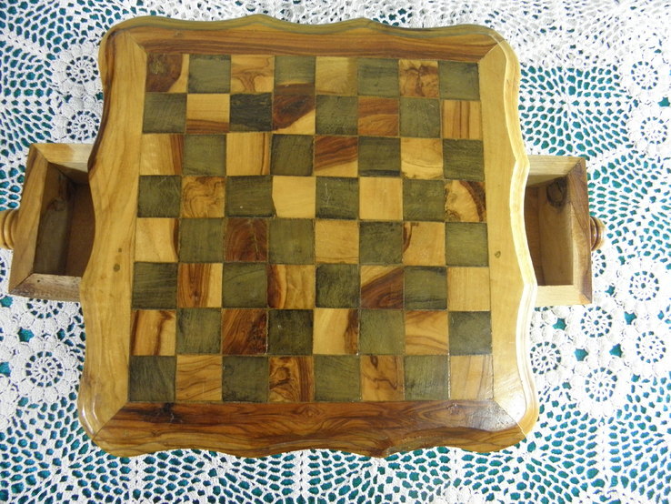 Шахматный столик миниатюрный ручной работы, фото №5