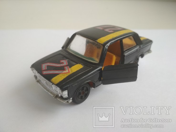 Модель автомобиля FIAT 125 1967, ФИАТ 125, СССР 1:43 - «VIOLITY»