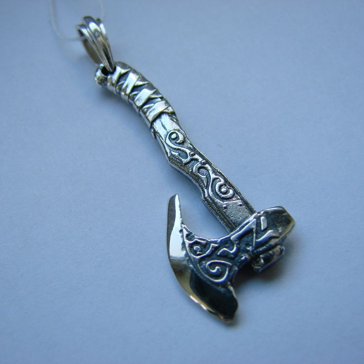 Zawieszenie amulet w kształcie topora bojowego wikingów (słowian, celtów)., numer zdjęcia 2
