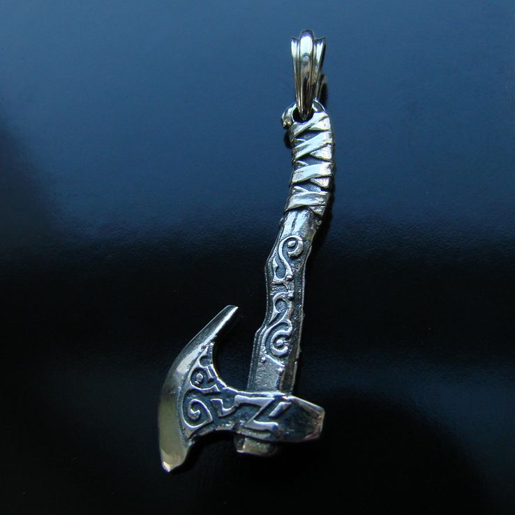 Zawieszenie amulet w kształcie topora bojowego wikingów (słowian, celtów)., numer zdjęcia 10