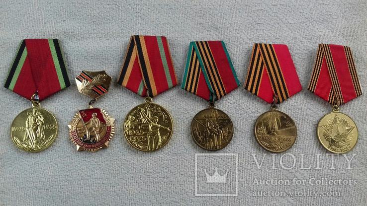 Шесть медалей СССР: 20, 25, 30, 40, 50, 60 лет Победы в ВОВ.