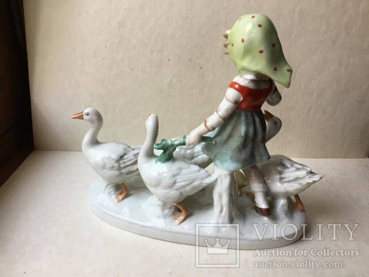 Старая статуэтка  Девочка с гусями. Германия., фото №13