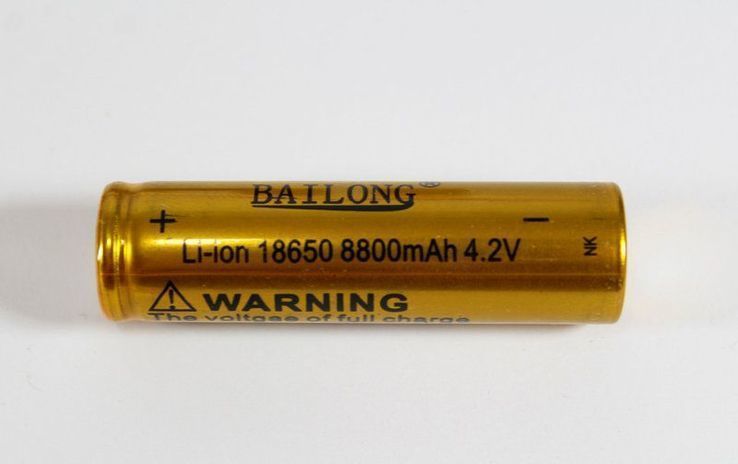 Аккумулятор Li-Ion Bailong 18650 8800 mAh 4.2V Gold