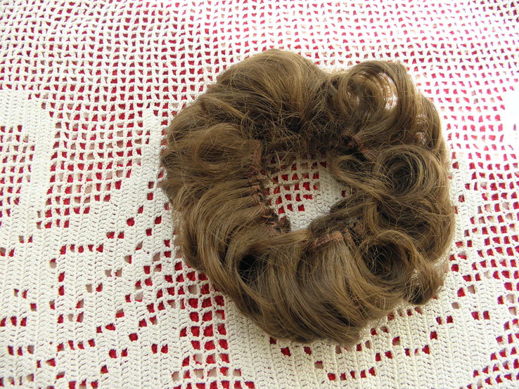 Шиньон из искусственных волос, фото №4