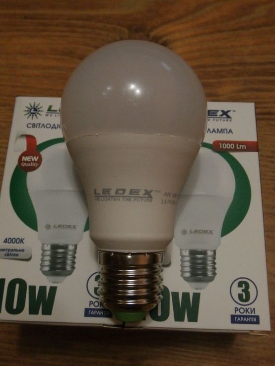 Lampa led LEDEX 10W 100Vatt 1000lm E27 4000K jasne światło