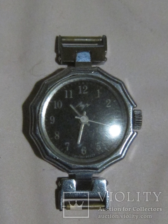 Женские часы Луч 17 камней механика SU 1809