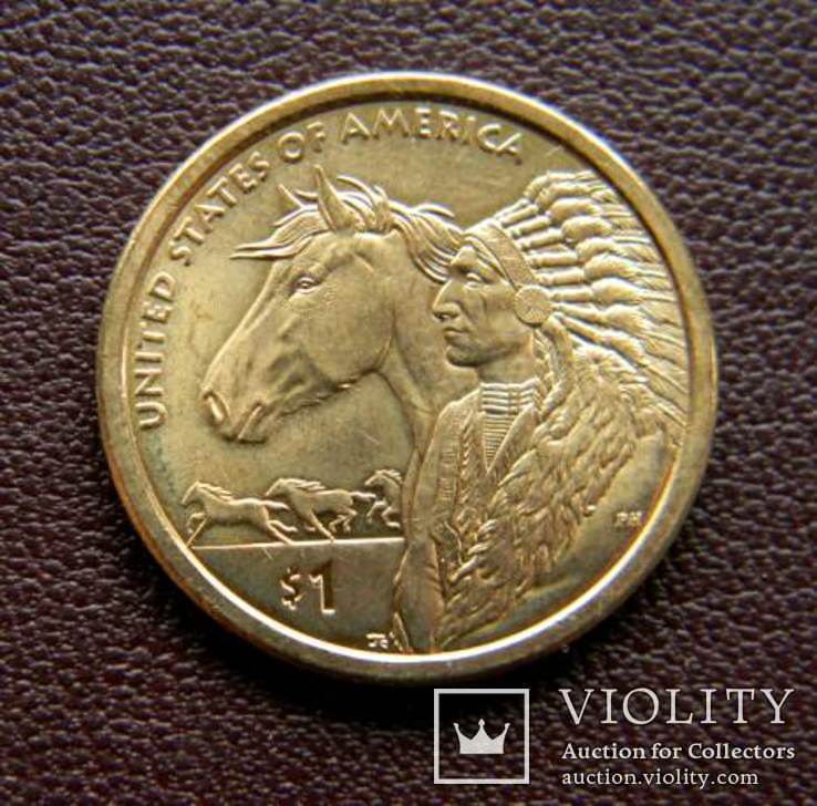 США 1 доллар 2012, Сакагавея: Индеец с лошадью, фото №2
