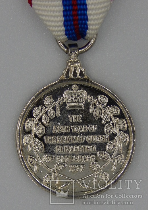 Великобритания. Королевская серебряная юбилейная медаль 1977 года. Миниатюра., фото №5