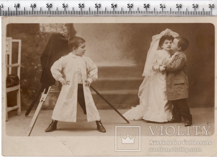 Старинная открытка. 1917 год. Фэнтези, дети.