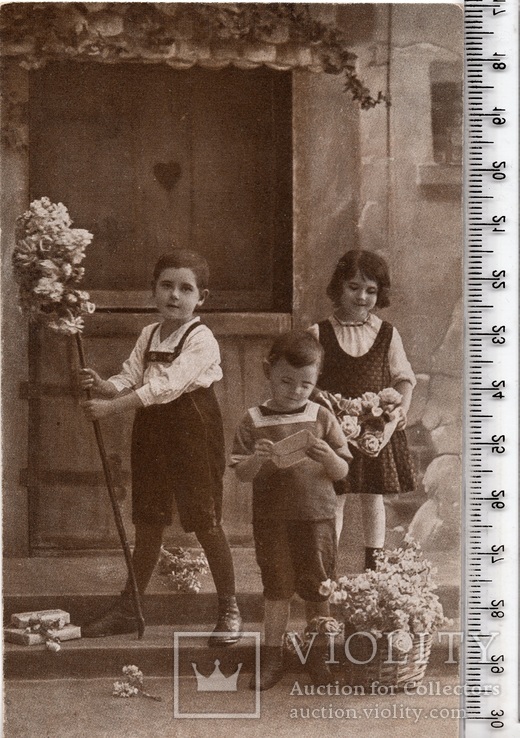 Старинная открытка. До 1945 годa. Фэнтези, дети.