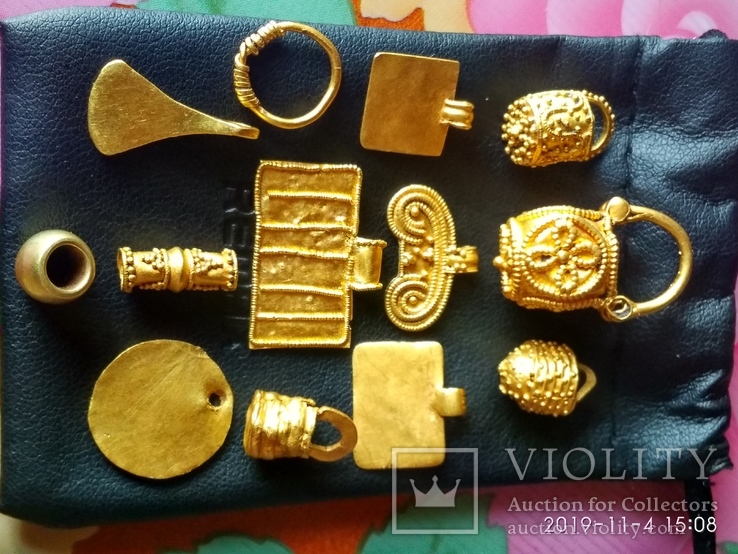 Колекція із золотих предметів ч.к., фото №3