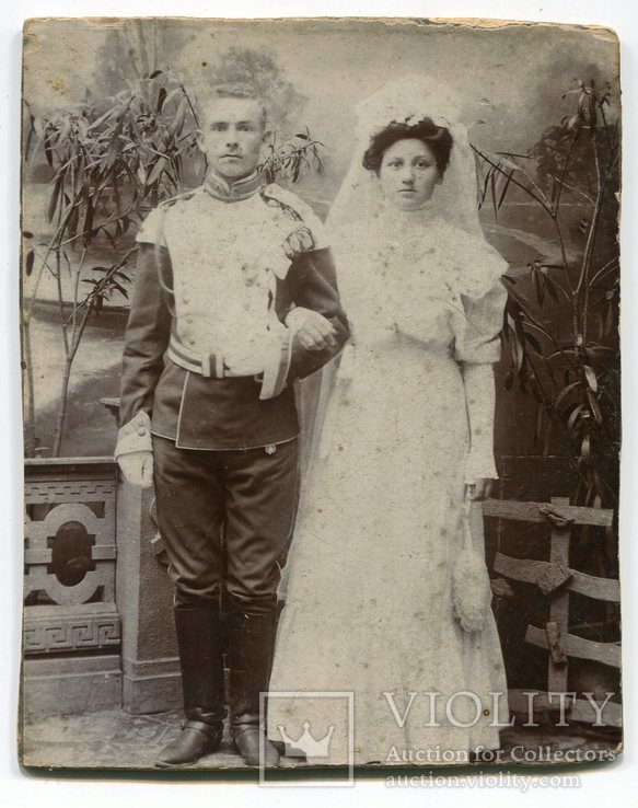 Музыкант 11-го уланского Чугуевского полка с невестой, Дубно