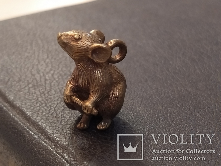 Крыса с хвостом Символ 2020 года бронза брелок коллекционная миниатюра, фото №6