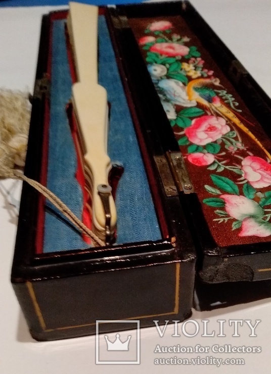 Старинный веер 18 век. Слоновая кость. Китай с росписью в оригинальной коробке, фото №3