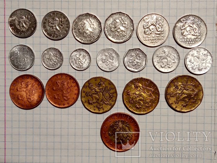 Монеты Чехии разные, одним лотом