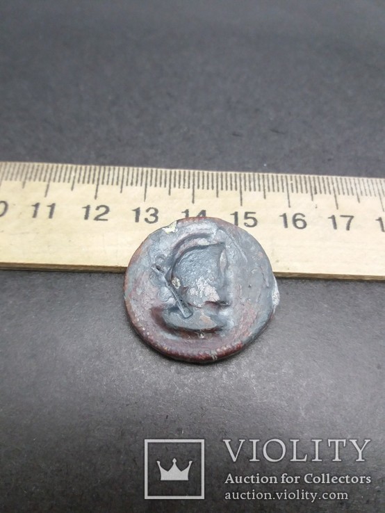 Большая античная монета или жетон, фото №2