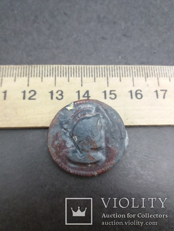 Большая античная монета или жетон, фото №5