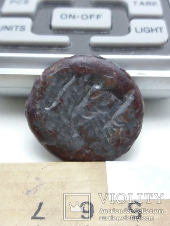 Большая античная монета или жетон, фото №12