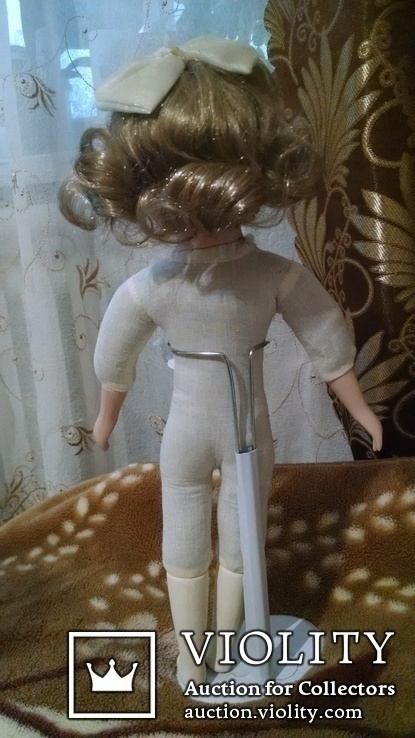 Фарфоровая кукла с этикеткой + подставка, фото №13