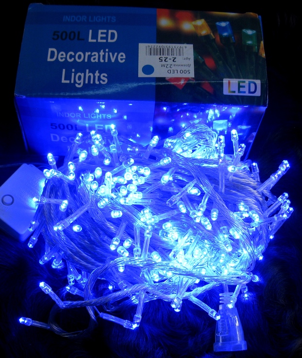 Новогодняя гирлянда . 500 LED лампочек синего цвета свечения , на бело прозрачном кабеле ., numer zdjęcia 2