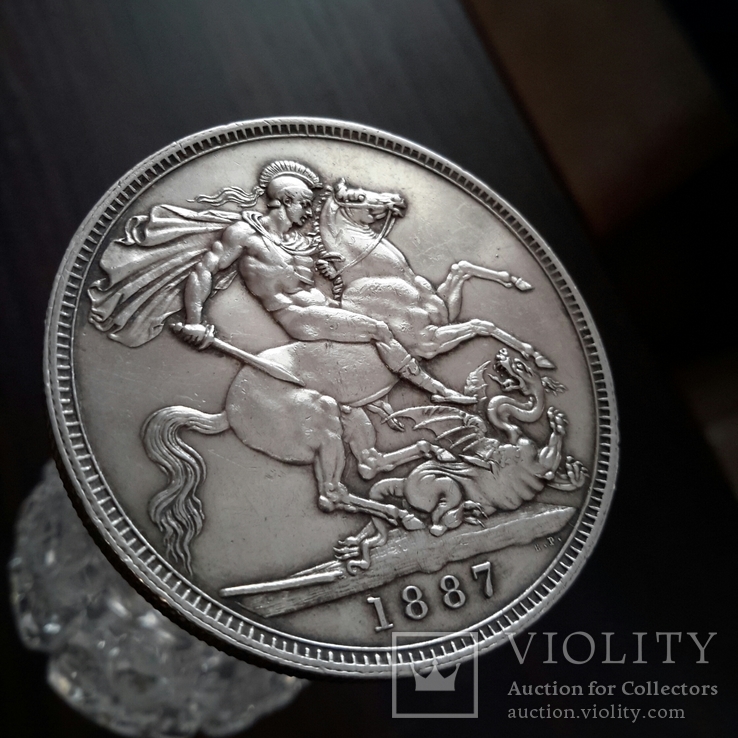 1 крона, 1887 год, Великобритания, серебро Масса: 28 г Диаметр: 39 мм