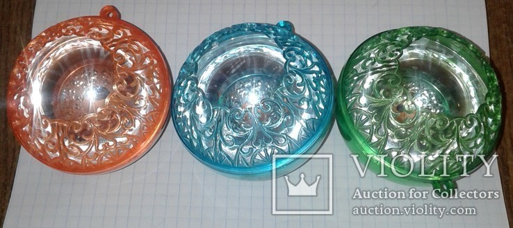 Три разноцветных шара в упаковках "Роспромигрушка" ф-ка худ.изделий
