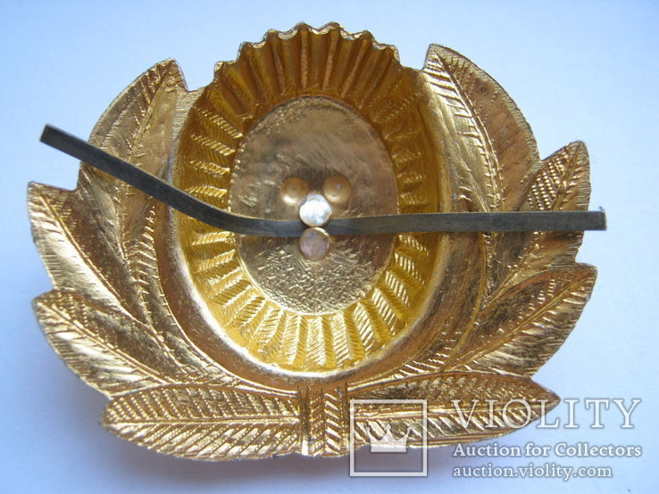 Russia three similar military cap badges: small wreath, normal wreath an two headed eagle, фото №13
