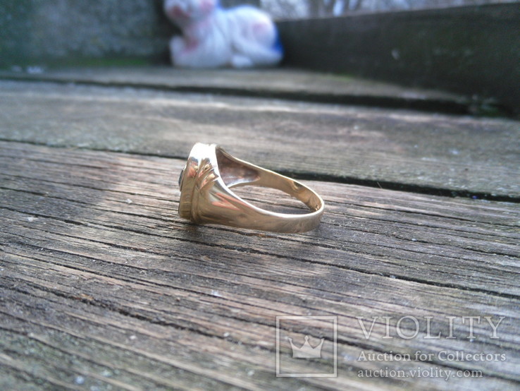 Золотое кольцо с голубым бриллиантом, фото №5