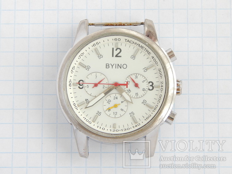 Часы "BYINO" с прозрачной крышкой (нерабочие).