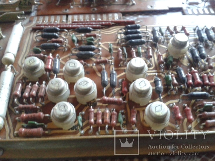 Мощный лот платок от советского частотомера (много км, транзисторы ,микросхемы и т.п.), фото №9